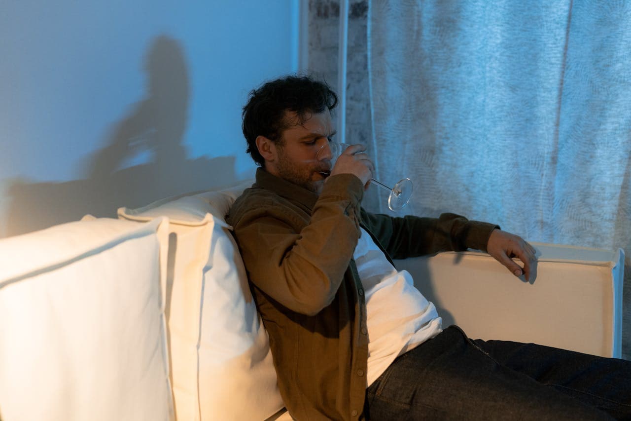 Hangxiety: The Link Between Anxiety And Alcohol