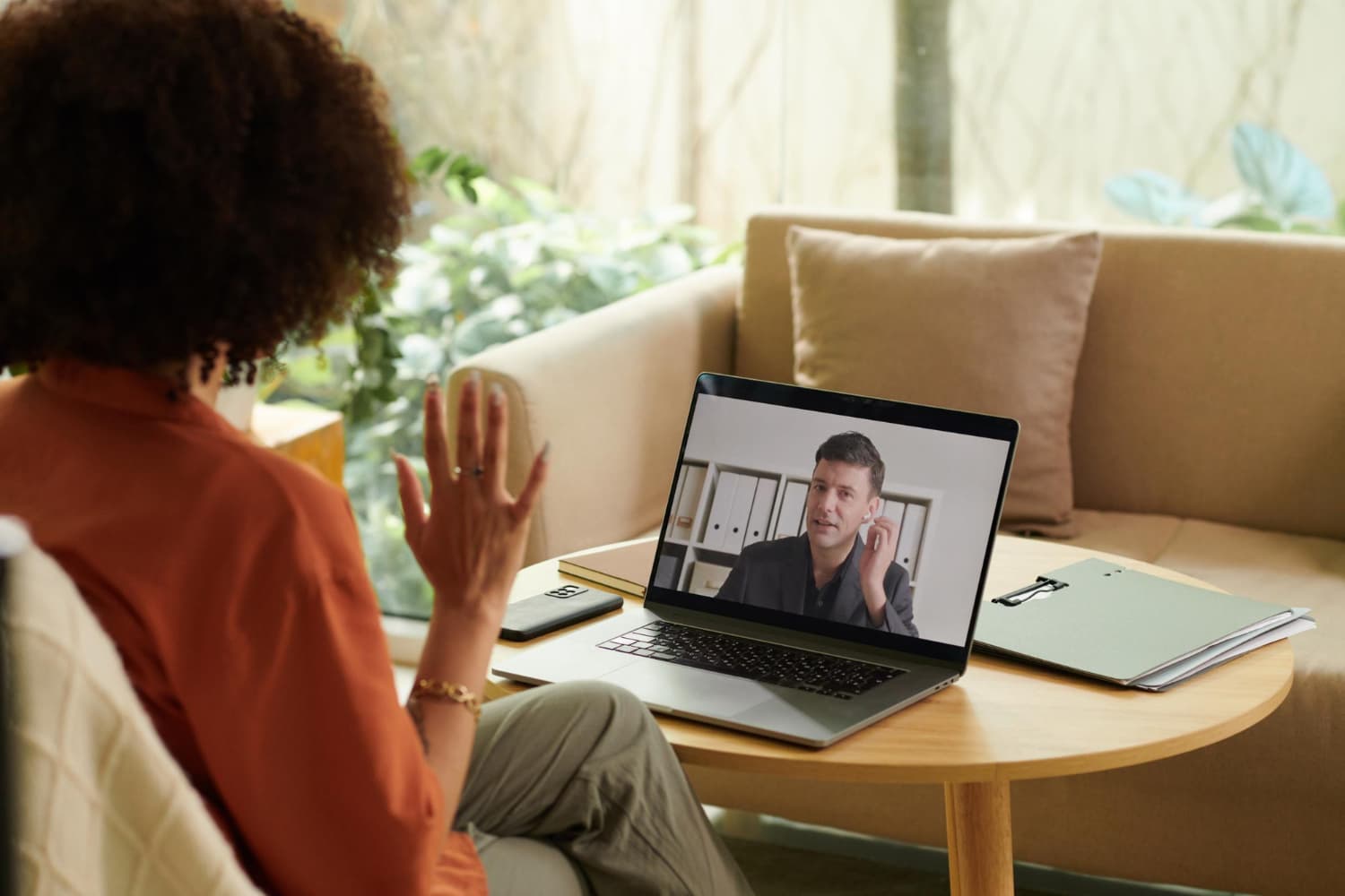 Recognizing When Online Psychiatry Is Appropriate in Tennessee